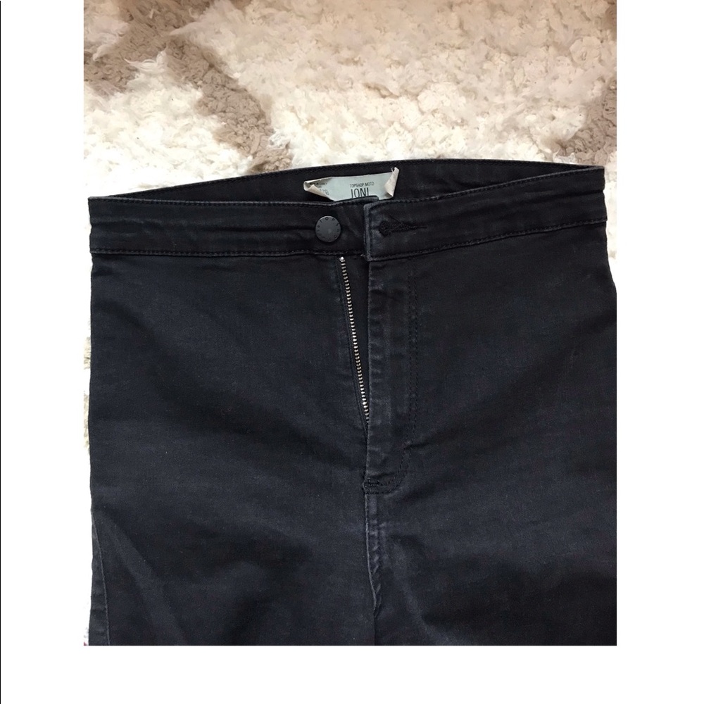 Black Joni Topshop jeans.